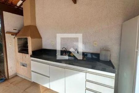 Casa à venda com 3 quartos, 240m² em Balneário Água Limpa, Nova Lima