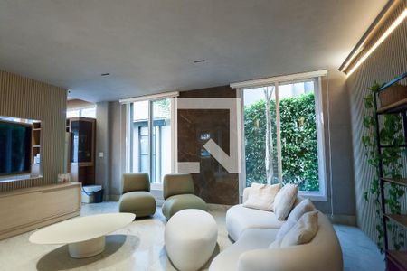Sala de TV de casa de condomínio à venda com 5 quartos, 710m² em Vila Castelo, Nova Lima