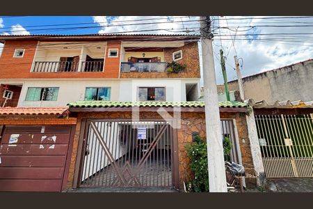 Fachada de casa à venda com 4 quartos, 128m² em Vila Lilica, Santo André