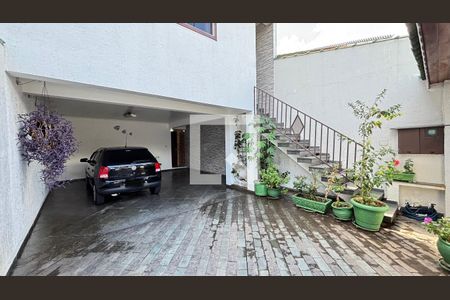 Garagem de casa à venda com 4 quartos, 128m² em Vila Lilica, Santo André