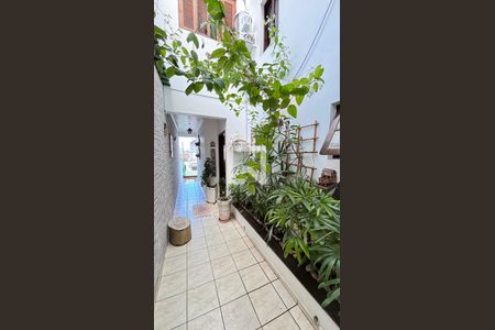 Corredor de casa à venda com 4 quartos, 128m² em Vila Lilica, Santo André