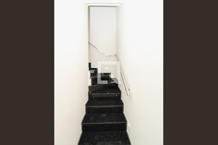 Sala - Escada de casa à venda com 3 quartos, 150m² em Vila Medeiros, São Paulo