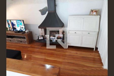 Casa à venda com 8 quartos, 300m² em Santana, São Paulo