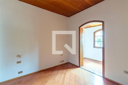 Casa à venda com 3 quartos, 218m² em Vila Mariana, São Paulo