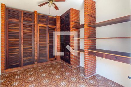 Casa à venda com 3 quartos, 218m² em Vila Mariana, São Paulo