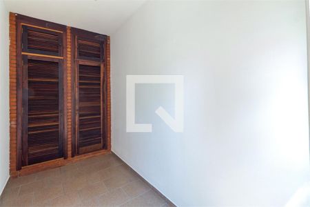 Casa à venda com 3 quartos, 218m² em Vila Mariana, São Paulo