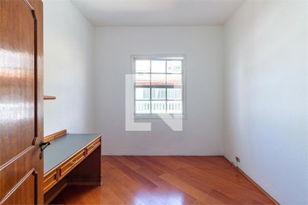 Casa à venda com 3 quartos, 218m² em Vila Mariana, São Paulo