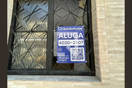 Placa XCGM-311 de casa para alugar com 1 quarto, 65m² em Del Castilho, Rio de Janeiro