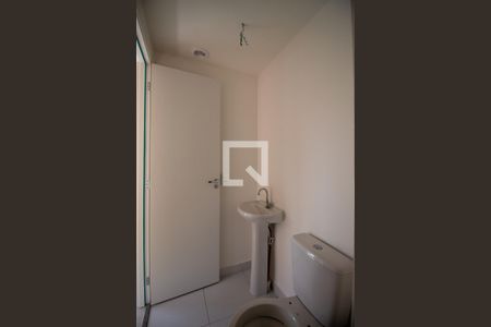 Banheiro de apartamento à venda com 2 quartos, 34m² em Fazenda Aricanduva, São Paulo