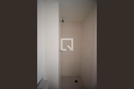 Banheiro de apartamento à venda com 2 quartos, 34m² em Fazenda Aricanduva, São Paulo
