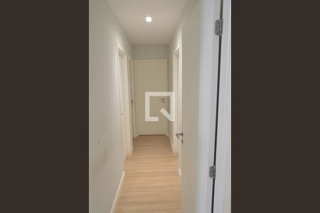 Corredor de apartamento à venda com 4 quartos, 160m² em Barra da Tijuca, Rio de Janeiro