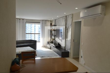 Sala de apartamento à venda com 4 quartos, 160m² em Barra da Tijuca, Rio de Janeiro