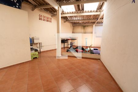 Quintal de casa à venda com 6 quartos, 280m² em Jardim Divinolandia, Guarulhos
