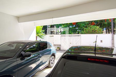 garagem de casa de condomínio à venda com 5 quartos, 272m² em Jacarepaguá, Rio de Janeiro