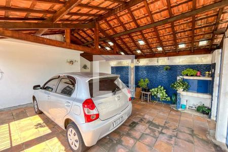 Garagem de casa à venda com 3 quartos, 225m² em Vila Maria Eugenia , São Paulo