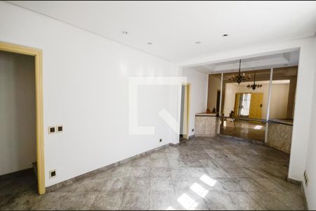 Sala de casa de condomínio à venda com 5 quartos, 160m² em Vila Isabel, Rio de Janeiro