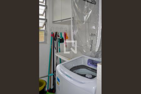 Área de Serviço de apartamento à venda com 2 quartos, 64m² em Cavalhada, Porto Alegre