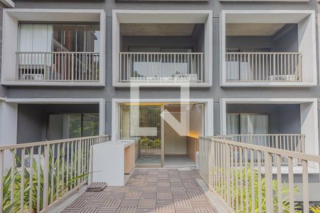 Varanda de kitnet/studio para alugar com 1 quarto, 44m² em Cerqueira César, São Paulo