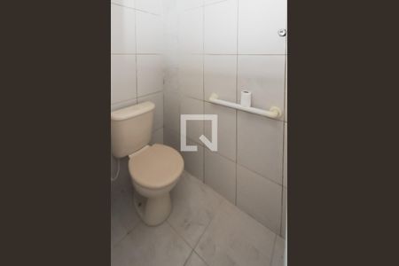Banheiro 2 de casa à venda com 2 quartos, 143m² em Jardim Lavinia, São Bernardo do Campo