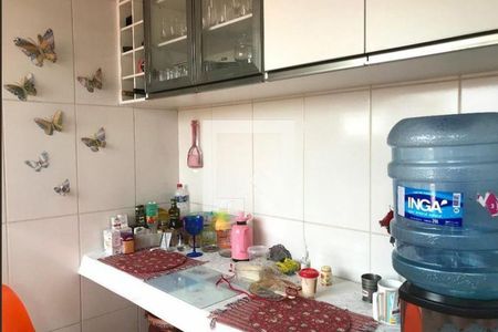 Cozinha de apartamento à venda com 3 quartos, 84m² em Cidade Nova, Belo Horizonte