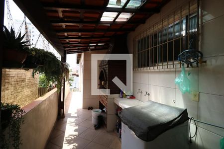 Área de Serviço de casa à venda com 3 quartos, 190m² em Vila Alzira, Santo André