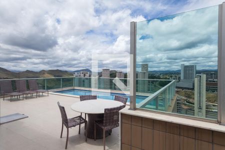 Área comum - Piscina de apartamento à venda com 2 quartos, 70m² em Vale do Sereno, Nova Lima