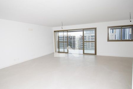 Sala de apartamento para alugar com 3 quartos, 187m² em Barra da Tijuca, Rio de Janeiro