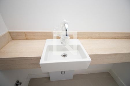 Lavabo de apartamento para alugar com 3 quartos, 187m² em Barra da Tijuca, Rio de Janeiro