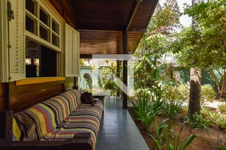 Área Externa de casa para alugar com 3 quartos, 400m² em Camboinhas, Niterói