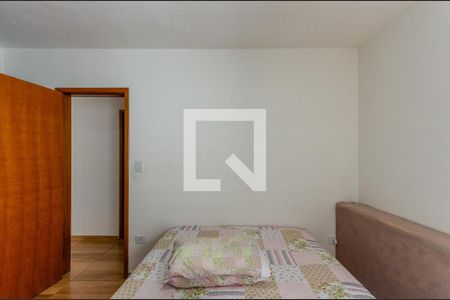 Quarto 1 de apartamento para alugar com 2 quartos, 55m² em Vila Ramos, São Paulo