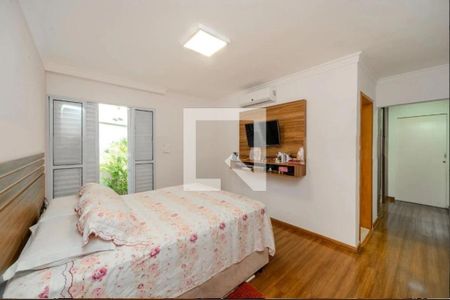 Casa à venda com 3 quartos, 300m² em Vila Sonia, São Paulo