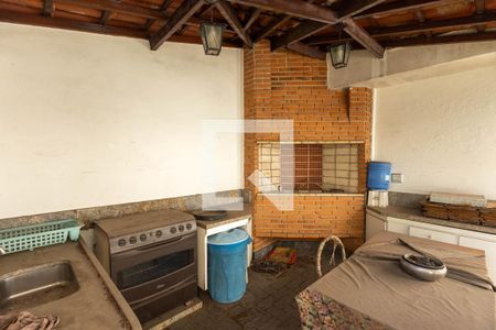 Churrasqueira de casa à venda com 3 quartos, 400m² em Jardim Hípico, São Paulo