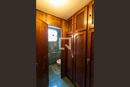 Lavabo de casa à venda com 3 quartos, 400m² em Jardim Hípico, São Paulo
