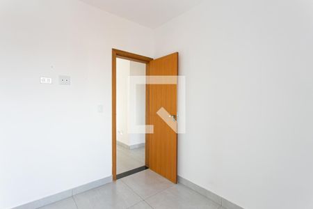 Quarto 2 de apartamento para alugar com 2 quartos, 39m² em Vila Aricanduva, São Paulo