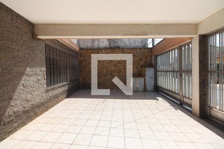 Garagem de casa para alugar com 3 quartos, 180m² em Cidade Mãe do Céu, São Paulo