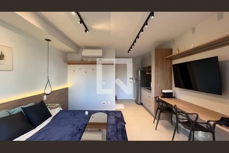 Sala/Quarto de apartamento à venda com 1 quarto, 25m² em Pinheiros, São Paulo