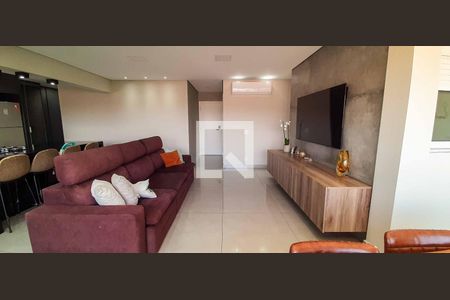 Sala de Estar de apartamento para alugar com 3 quartos, 117m² em Umuarama, Osasco