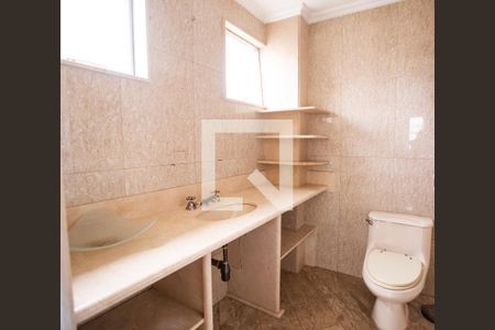 Banheiro de apartamento à venda com 4 quartos, 230m² em Real Parque, São Paulo