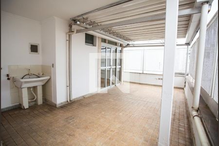 Varanda de apartamento à venda com 4 quartos, 230m² em Real Parque, São Paulo