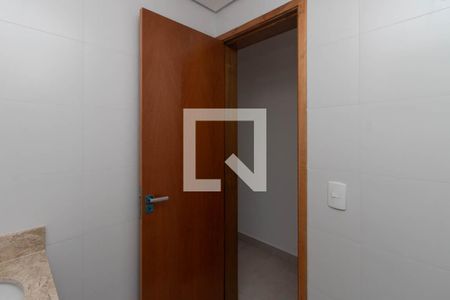 Banheiro de apartamento à venda com 1 quarto, 28m² em Vila Gustavo, São Paulo