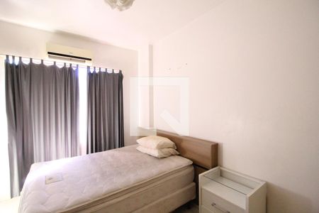 Quarto 1 de apartamento para alugar com 2 quartos, 69m² em Jacarepaguá, Rio de Janeiro