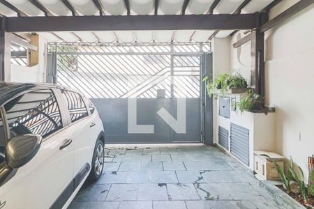 Garagem de casa à venda com 3 quartos, 130m² em Vila Nova Alba, São Paulo