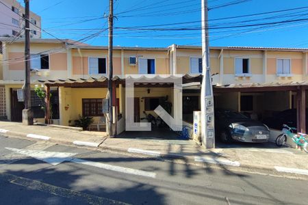 Fachada de casa de condomínio à venda com 2 quartos, 62m² em Jd Maria Eugenia, Campinas
