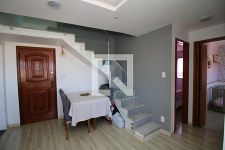 Sala de apartamento à venda com 2 quartos, 115m² em Olaria, Rio de Janeiro