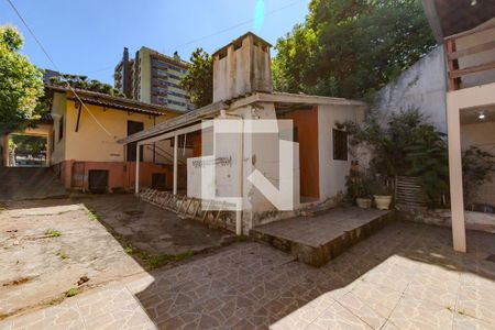 Quintal de casa à venda com 3 quartos, 250m² em Tristeza, Porto Alegre