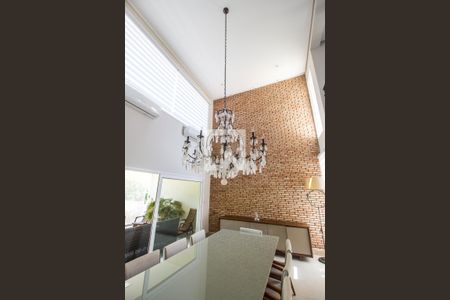 Sala de TV de casa de condomínio para alugar com 5 quartos, 672m² em Residencial Morada dos Lagos, Barueri