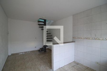 Sala e Cozinha de casa para alugar com 1 quarto, 45m² em Vila Gustavo, São Paulo