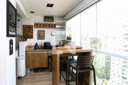 Varanda de apartamento à venda com 3 quartos, 72m² em Vila Andrade, São Paulo