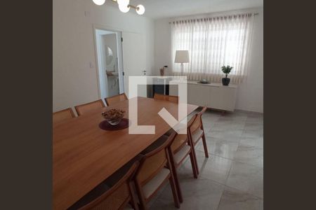 Casa à venda com 4 quartos, 206m² em Bosque da Saúde, São Paulo