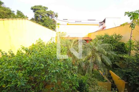 Vista de casa à venda com 4 quartos, 245m² em Vila Lucia, São Paulo